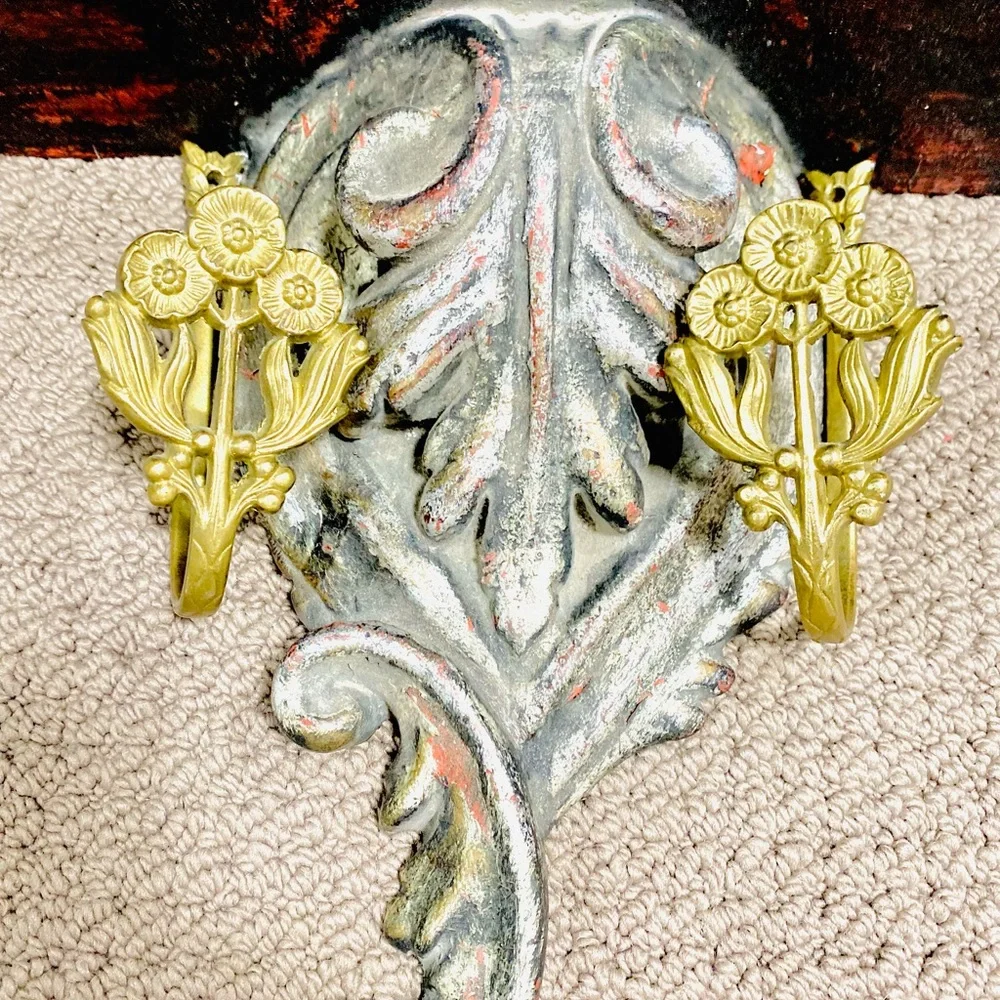 Vintage- Gold Floral Wall Hooks very strong 2 holes